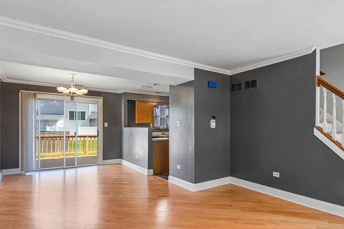 3 bed, 2.5 bath, 1500 sqft, $2,550 — Photo 3