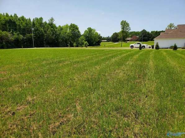 4106 Bennich Rd SE, Decatur, AL 35603