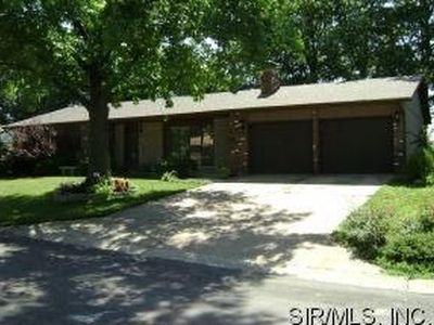 68 Glen Echo Dr, Glen Carbon, IL, 62034