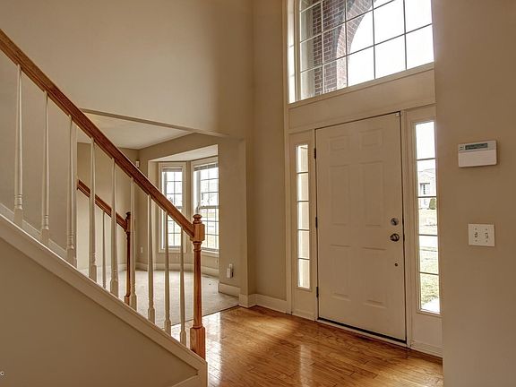 2nd image of 7205 Meadowgrass Ct SE