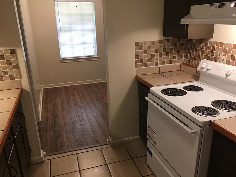 420 Steele Blvd #17 — Photo 4
