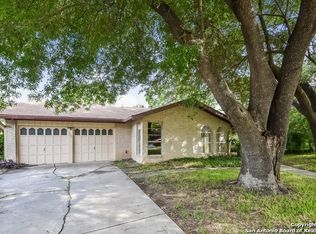 7207 Forest Mont St, San Antonio, TX 78240