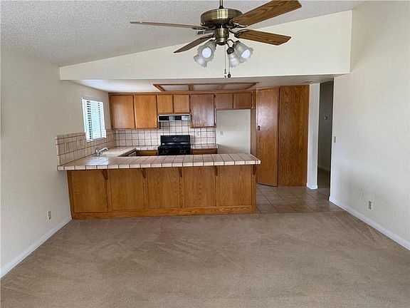 3rd image of 15031 Blue Grass Dr