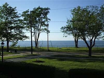 2nd image of 13417 Cliff Dr