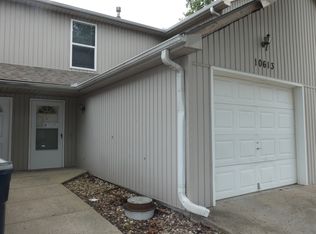 10613 N Locust Ct, Kansas City, MO 64155