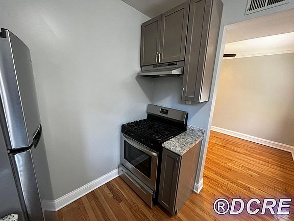 5th image of 7010 N Paulina St #3