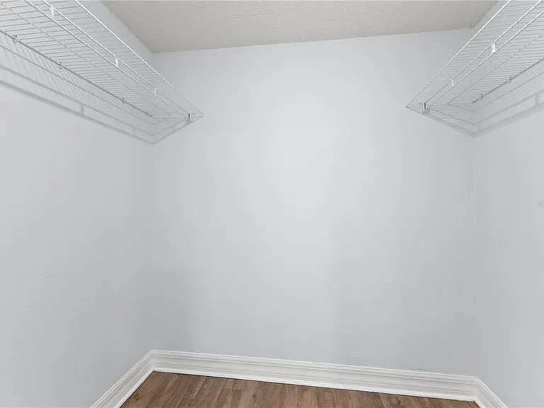 9307 Poplar Creek Ct — Photo 26