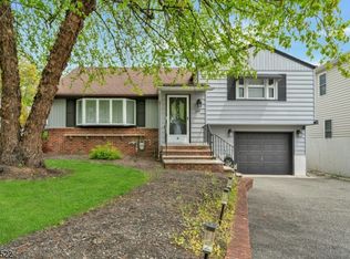 240 Gordon Ave, Totowa, NJ 07512