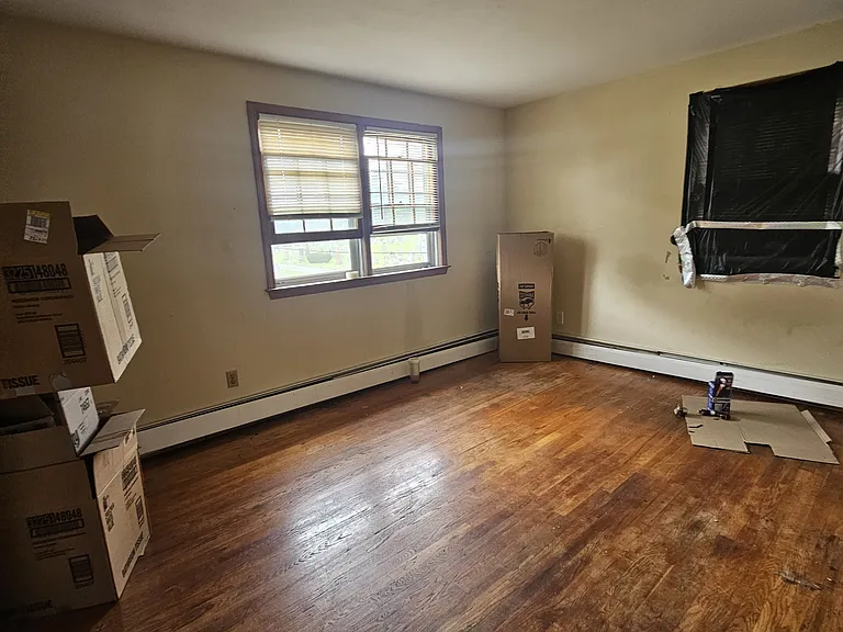 241 Circular Ave #H — Photo 3