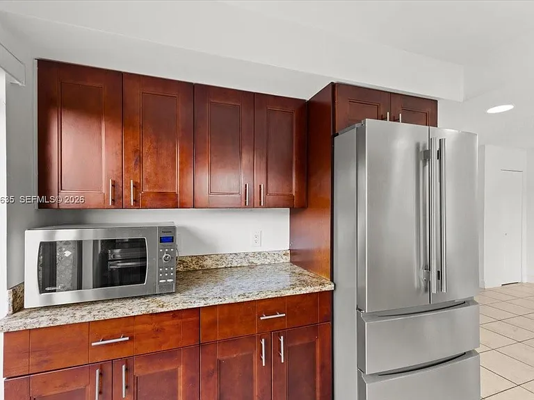 181 Wimbledon Lake Dr #181 — Photo 5