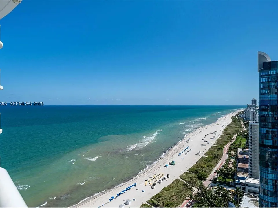 6365 Collins Ave #2805