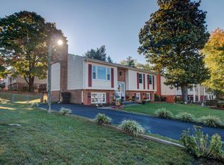 636 Missimer Ln, Vinton, VA 24179