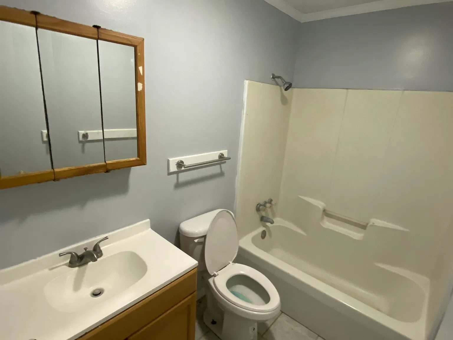 3 bed, 1.5 bath, 1400 sqft, $1,350 — Photo 2