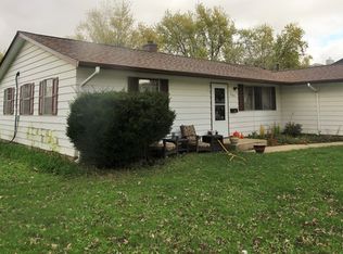 335 N Main St, Elburn, IL 60109