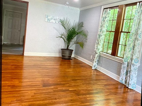Large Living room with room for dining table