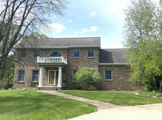 1024 Vicki Dr, Tomah, WI 54660