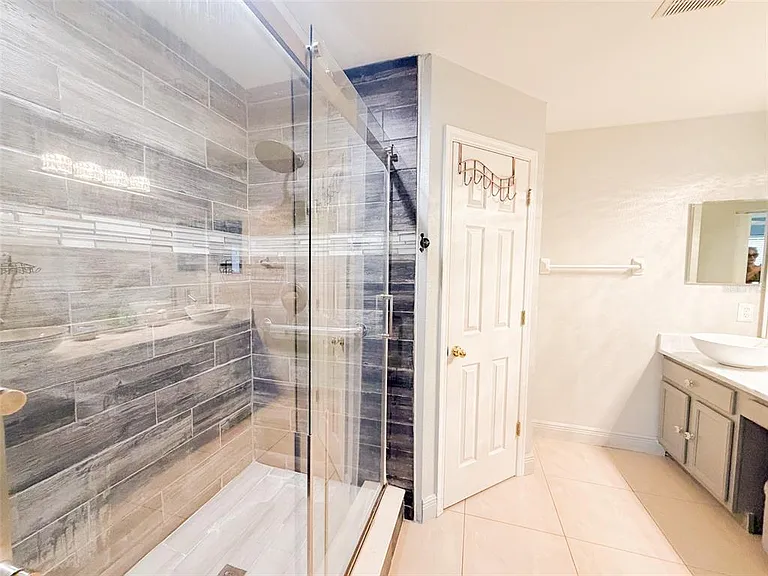 503 Everest Way — Photo 16