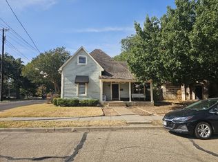 1925 S 10th St, Waco, TX 76706
