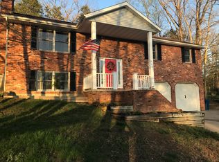 2401 Parkcrest Dr, Jefferson City, MO 65101