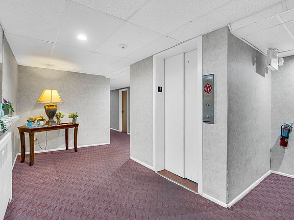 4th image of 1139 Leavitt Ave APT 308