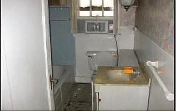 5th image of 1011 Hearn St