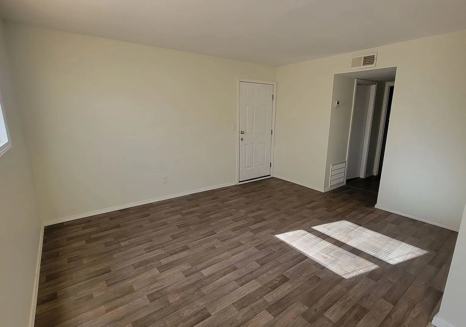 6508 Hackel Dr — Photo 2
