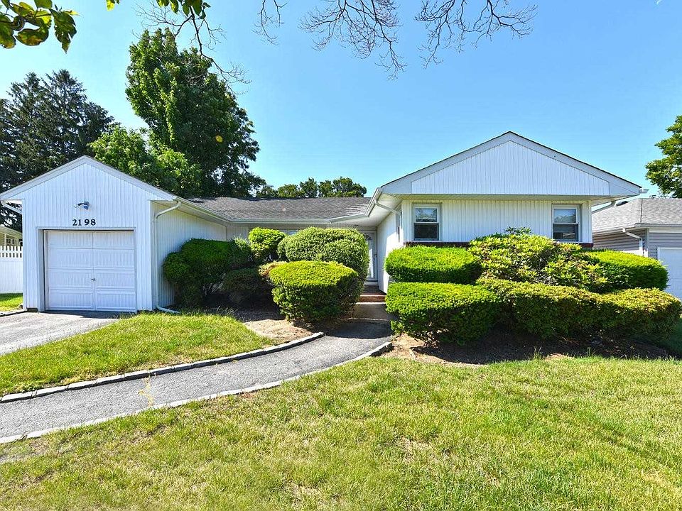 1st image of 2198 Jeffrey Dr