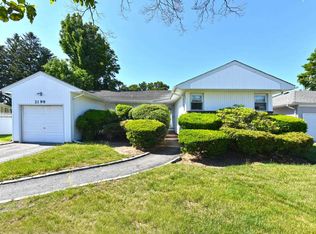 2198 Jeffrey Dr, Bellmore, NY
