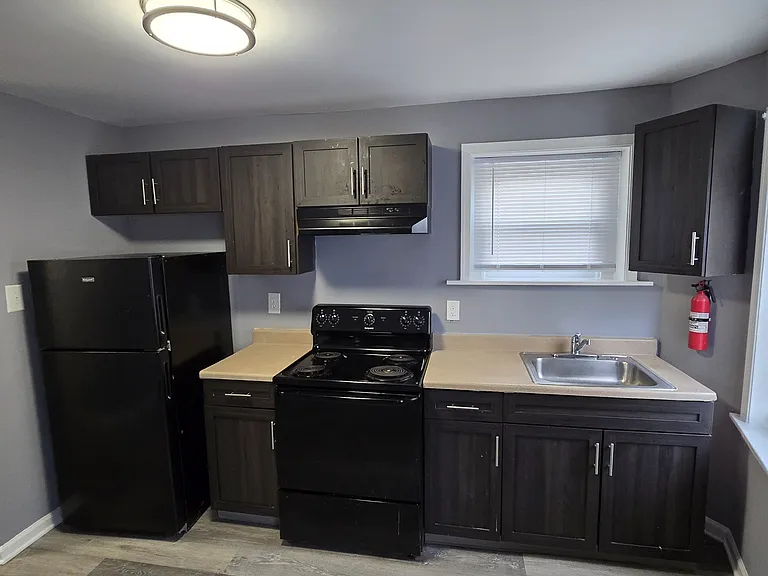 902 Keystone Rd #B — Photo 2