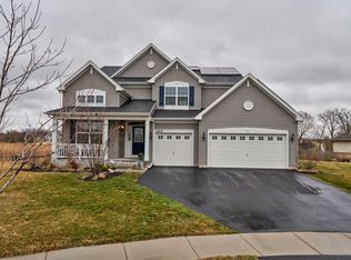 102 Telluride Ln, Volo, IL 60020