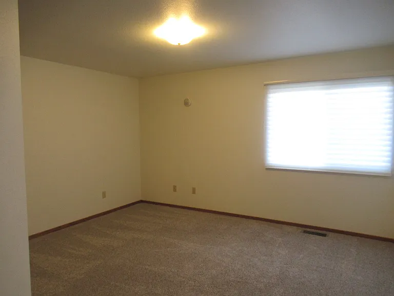 2411 Skyline Way #107 — Photo 17
