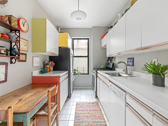 5th image of 125 Eastern Pkwy APT 6F