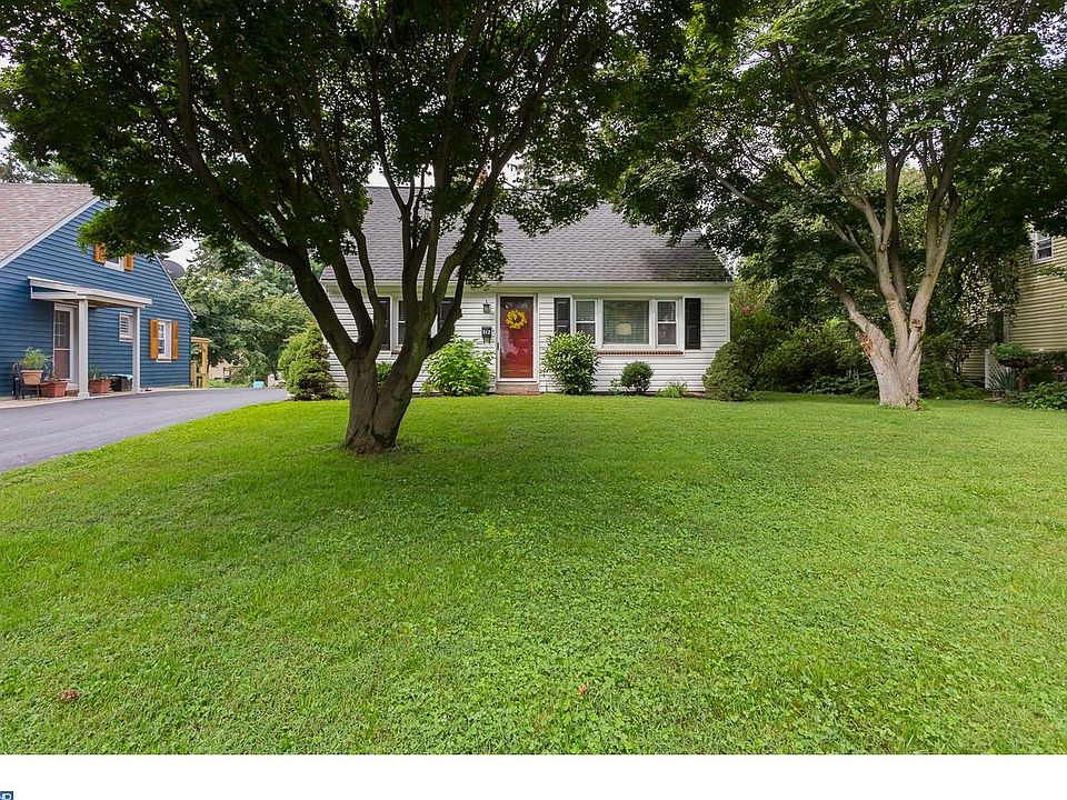 1st image of 512 Hillside Dr