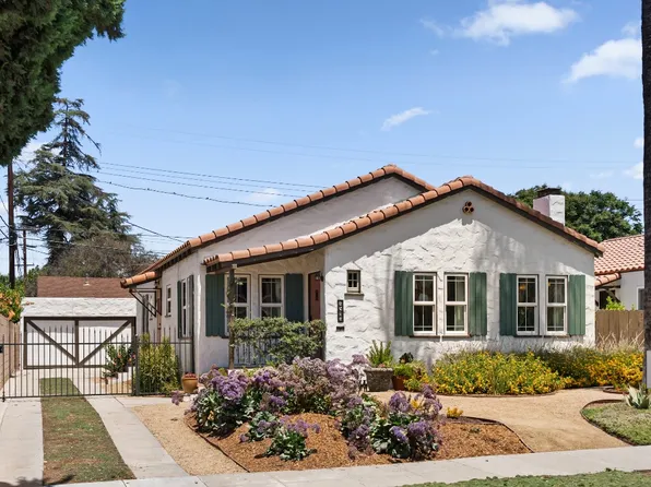 3533 Elmwood Dr, Riverside, CA 92506