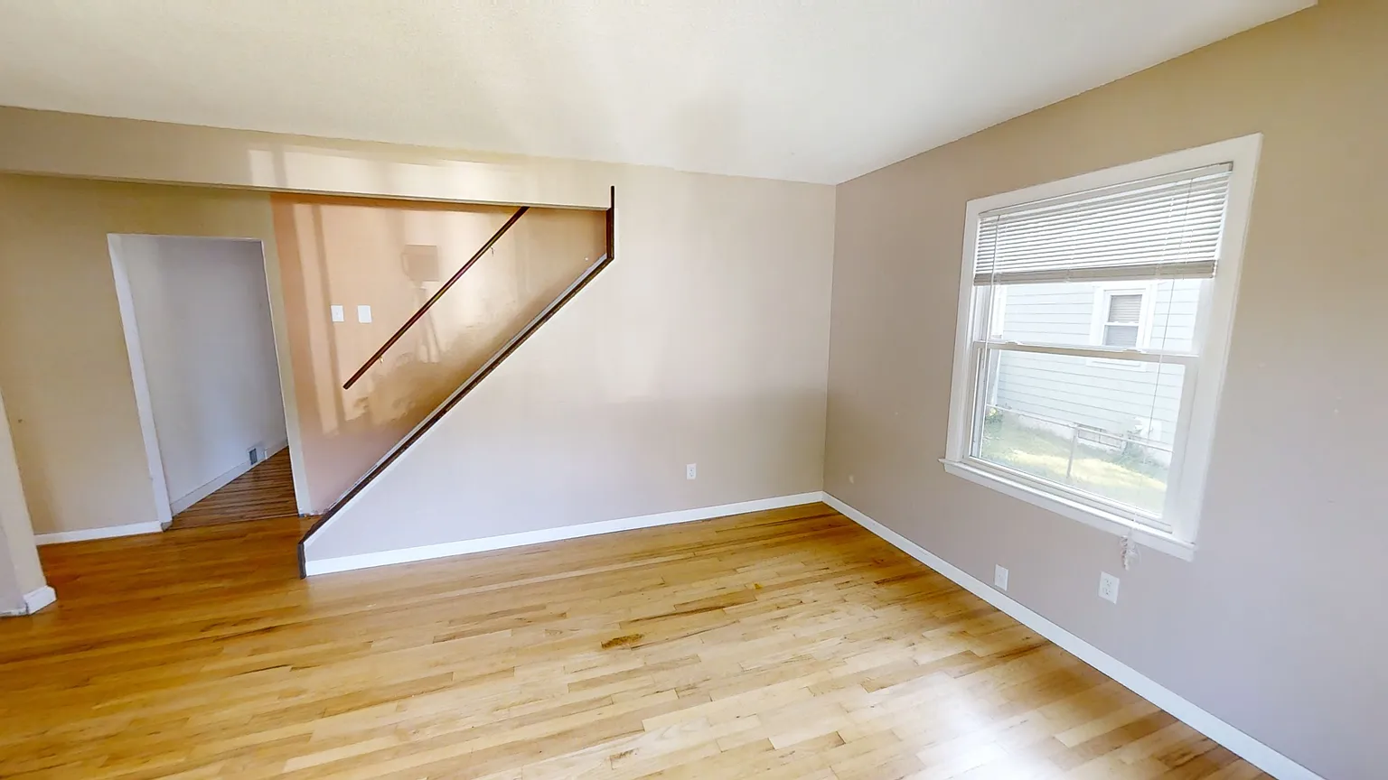 1300 Hull Ave photo 1