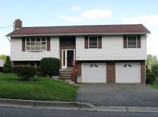 704 Prescott Ave, Endicott, NY 13760