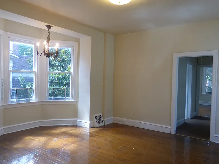 3417 Race St #1 — Photo 7