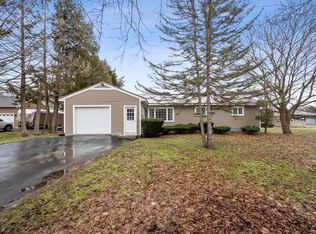 7332 Davis Rd, Rome, NY 13440