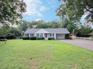 670 Peterson Lake Rd, Collierville, TN 38017