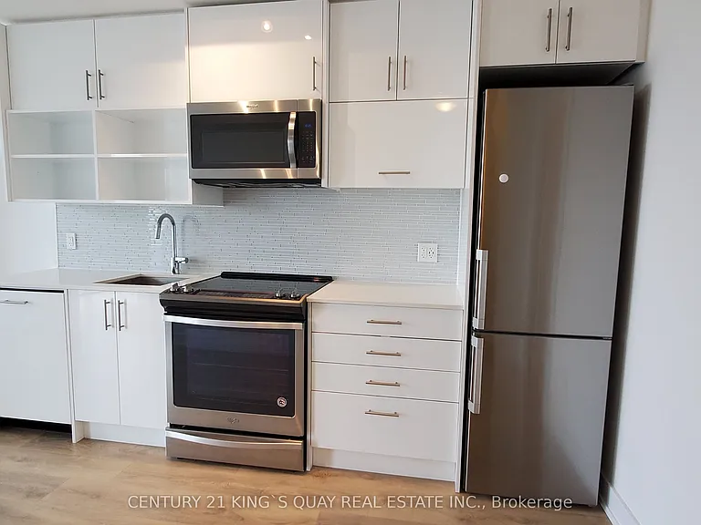 128 Fairview Mall Dr #1112 — Photo 4