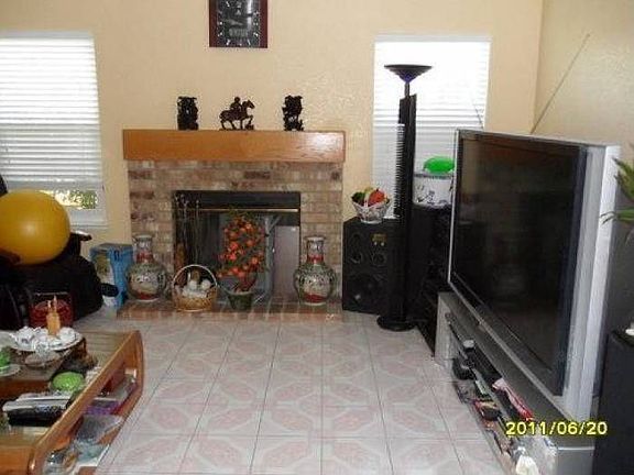 3rd image of 8114 Morgan Hill Way
