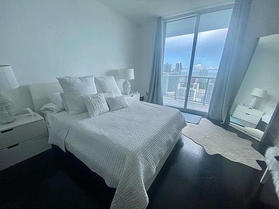 3rd image of 185 SW 7th St APT 4206