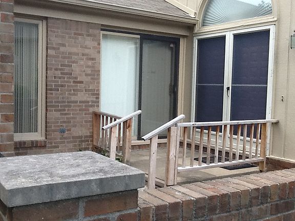 2nd image of 16519 Congress Dr