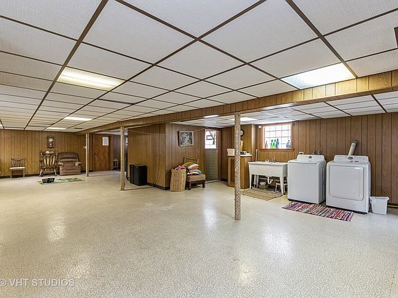 5th image of 5436 S Narragansett Ave