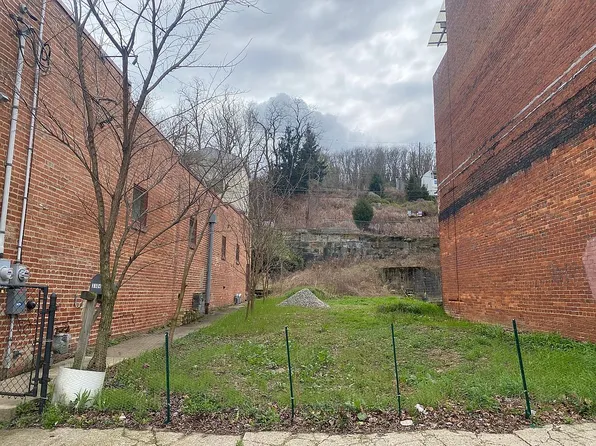 3104 Brereton St, Pittsburgh, PA 15219