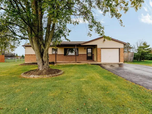 7649 White Oak Rd NE, Bloomingburg, OH 43106