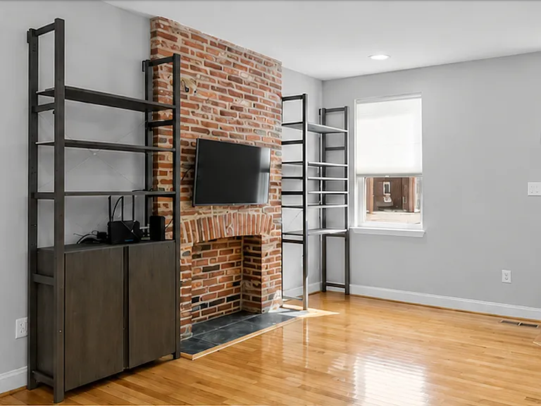 18 S Madeira St — Photo 20