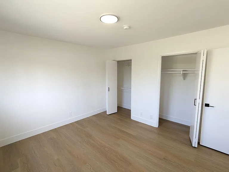 12415 Texas Ave #8 — Photo 8