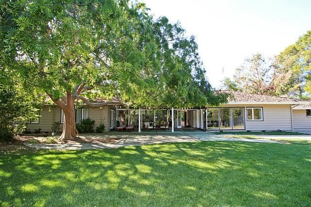 1st image of 475 Woodside Dr
