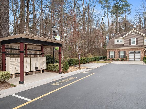 2nd image of 449 Green Meadow Dr